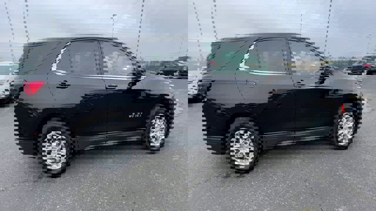 Used 2024 Chevrolet Equinox LT w/ LPO, Floor Liner Package image 8