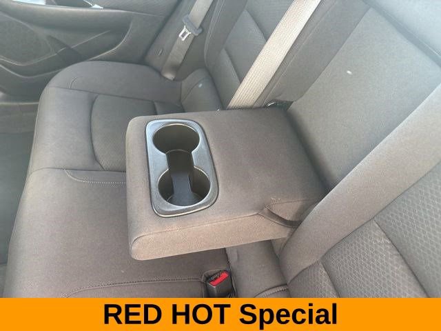 Used 2024 Chevrolet Malibu LT image 34