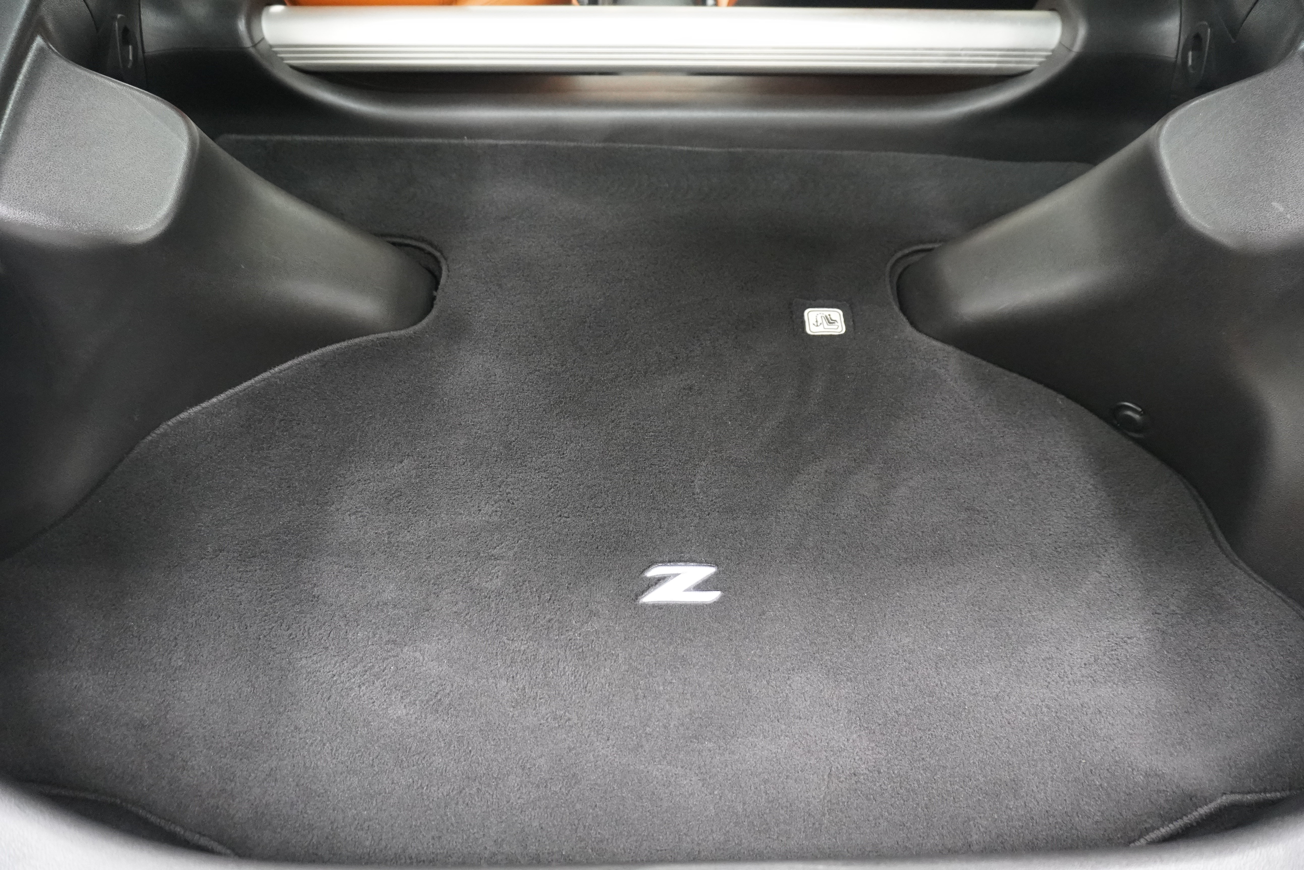 Used 2013 Nissan 370Z Touring w/ Sport Pkg RWD image 24