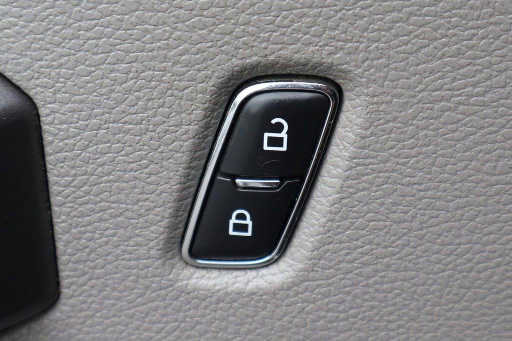 Used 2021 Ford F350 XLT image 18