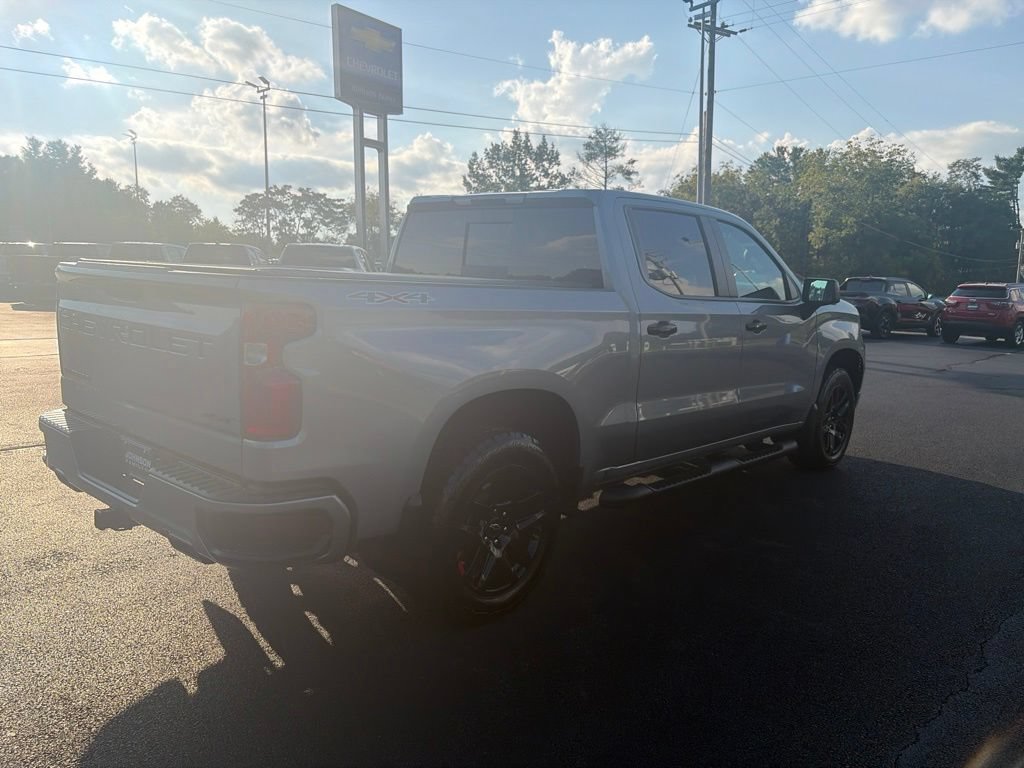 Used 2024 Chevrolet Silverado 1500 RST w/ Redline Edition AWD/4WD image 10