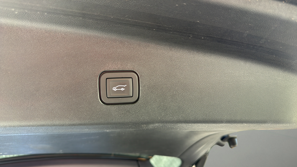 Used 2026 Cadillac Vistiq Sport w/ LPO, Floor Liner Package AWD/4WD image 31