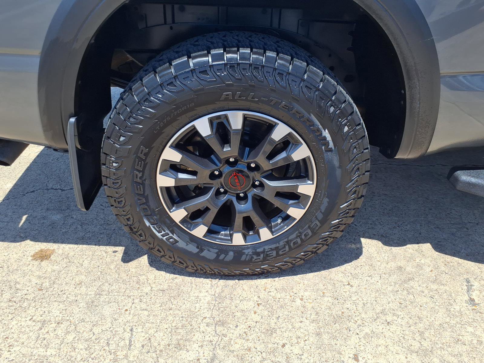 Used 2023 Nissan Titan PRO-4X w/ Pro-4x Convenience Package AWD/4WD image 28