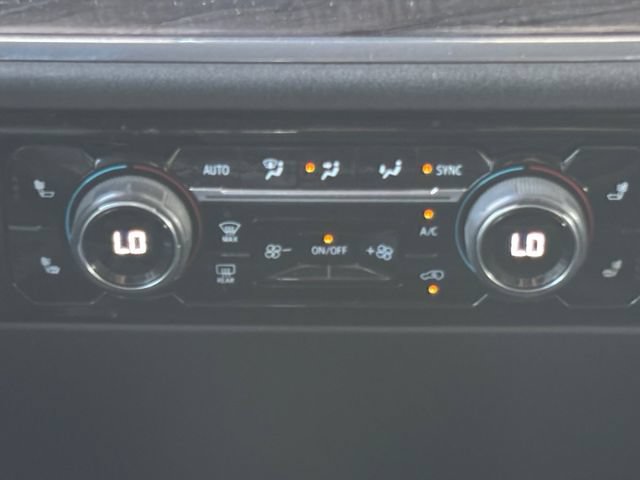 Used 2024 Chevrolet Silverado 2500 LTZ AWD/4WD image 5