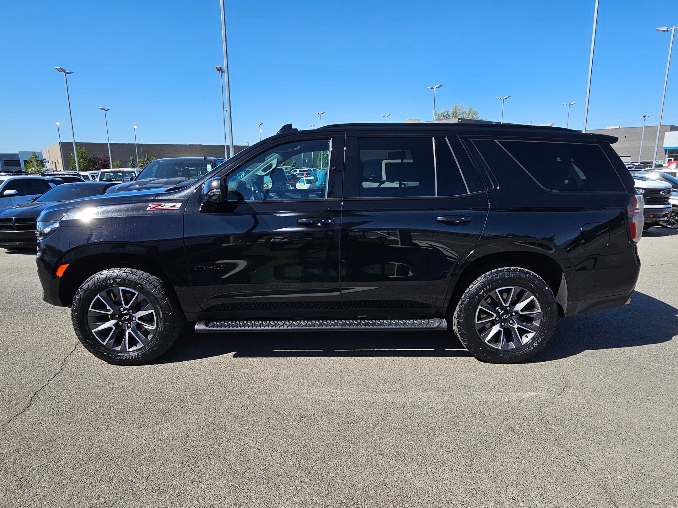 Used 2024 Chevrolet Tahoe Z71 w/ Z71 Off-Road Package AWD/4WD image 7