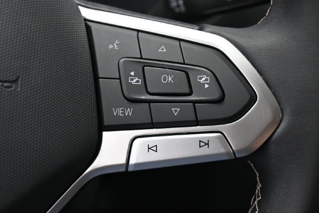 Used 2022 Volkswagen Tiguan SE AWD/4WD image 18