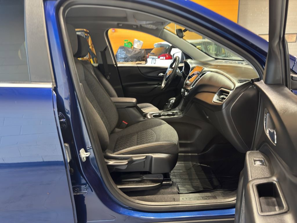 Used 2022 Chevrolet Equinox LT image 18