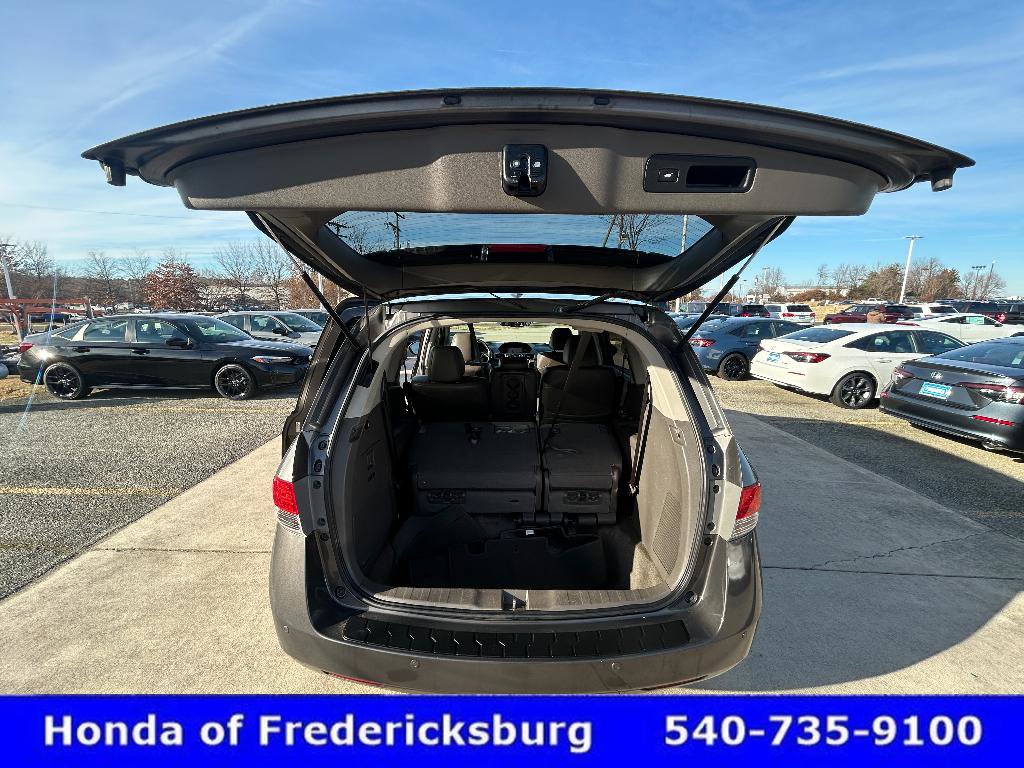 Used 2014 Honda Odyssey Touring image 11