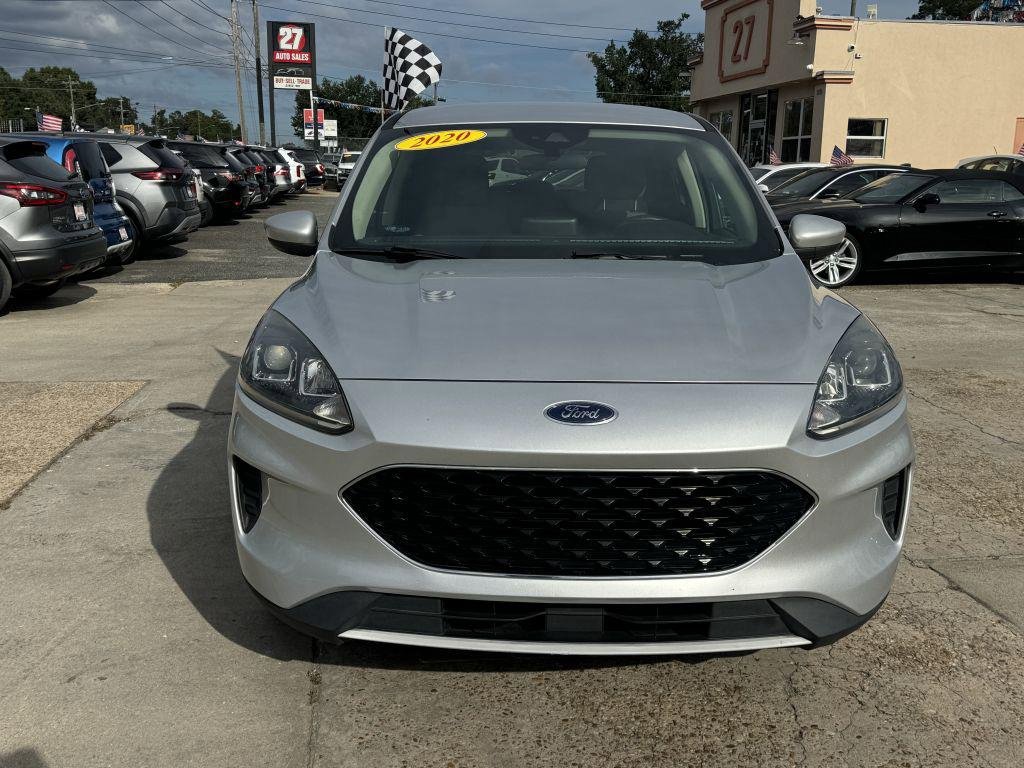 Used 2020 Ford Escape SE image 2