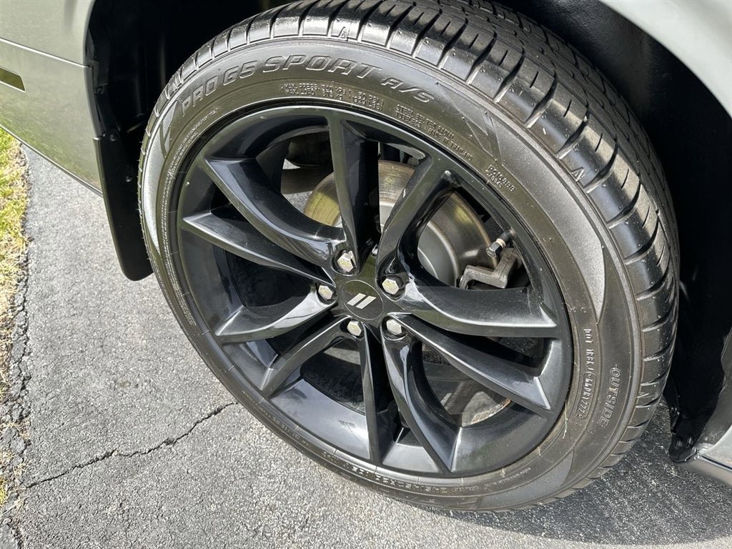 Used 2017 Dodge Challenger SXT w/ Blacktop Package image 10