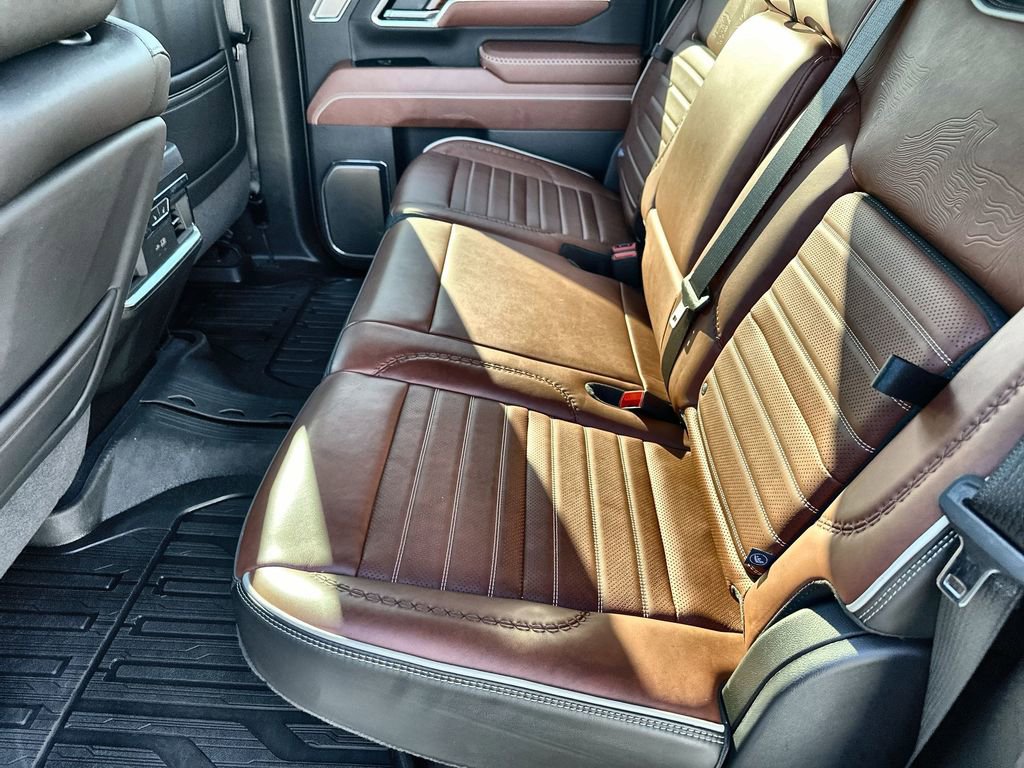 Used 2025 GMC Sierra 2500 Denali Ultimate image 16