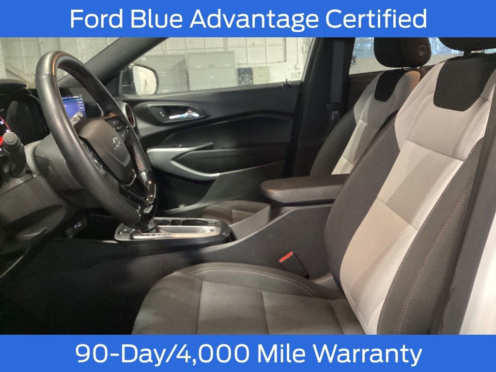 Used 2024 Chevrolet Trax RS image 12