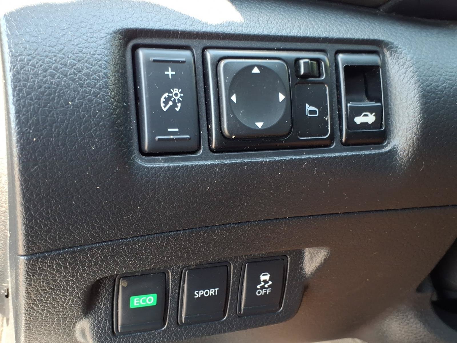 Used 2014 Nissan Sentra S FWD image 24