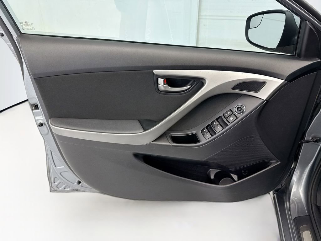 Used 2016 Hyundai Elantra Value Edition FWD image 22