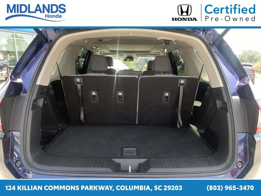 Used 2025 Honda Pilot Touring image 9