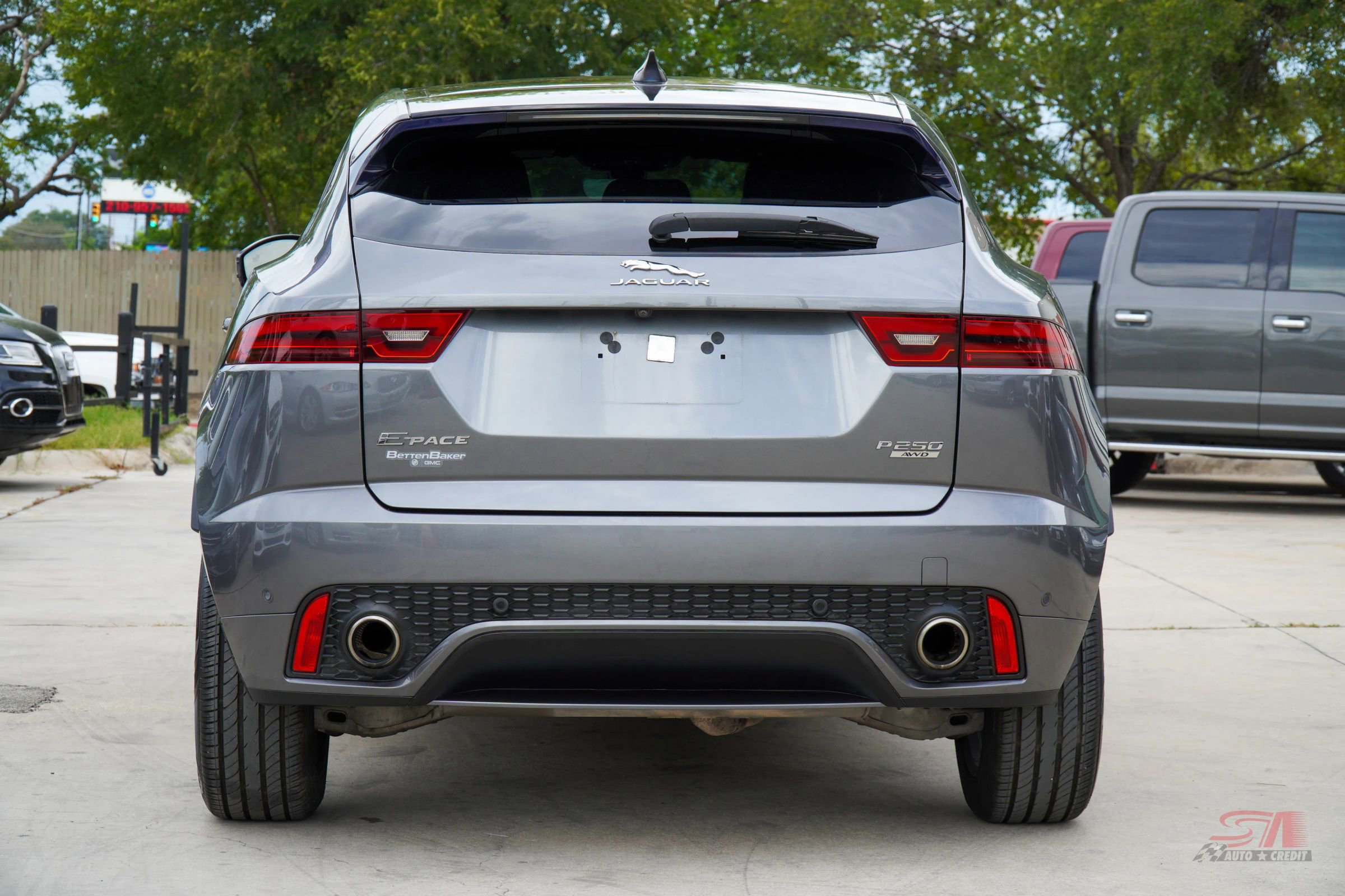 Used 2020 Jaguar E-PACE Checkered Flag image 5