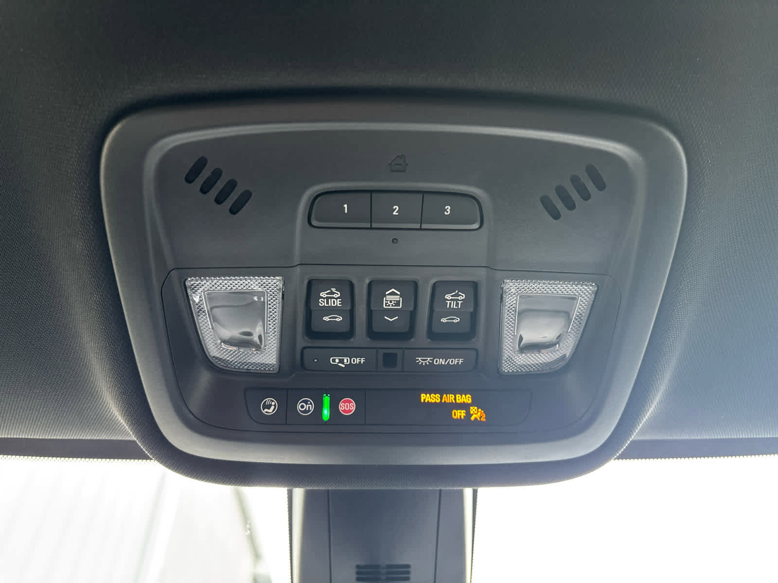 Used 2024 Chevrolet Traverse RS w/ LPO, Floor Liner Package image 34