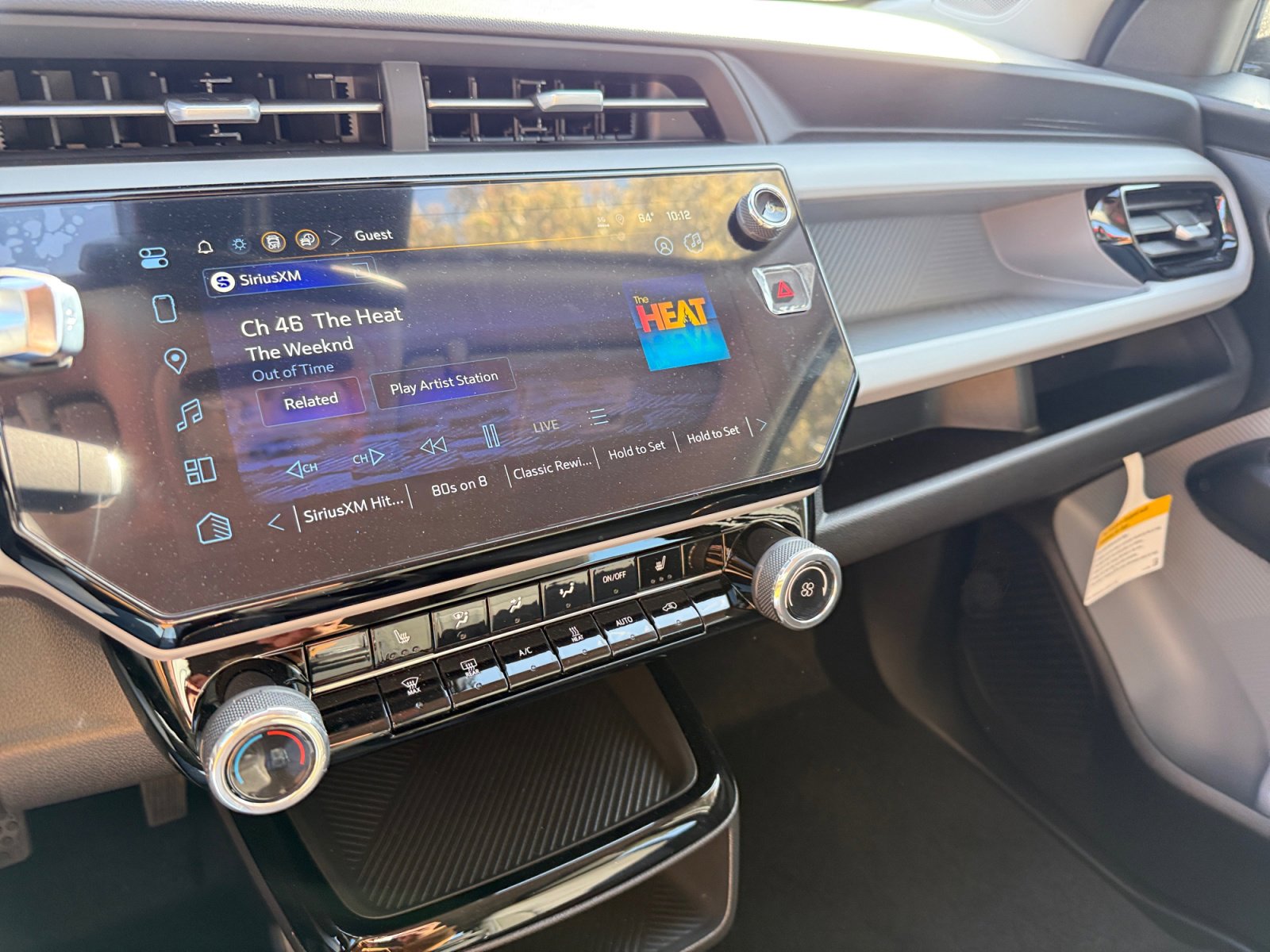 New 2027 Chevrolet Bolt LT w/ Comfort Package image 12