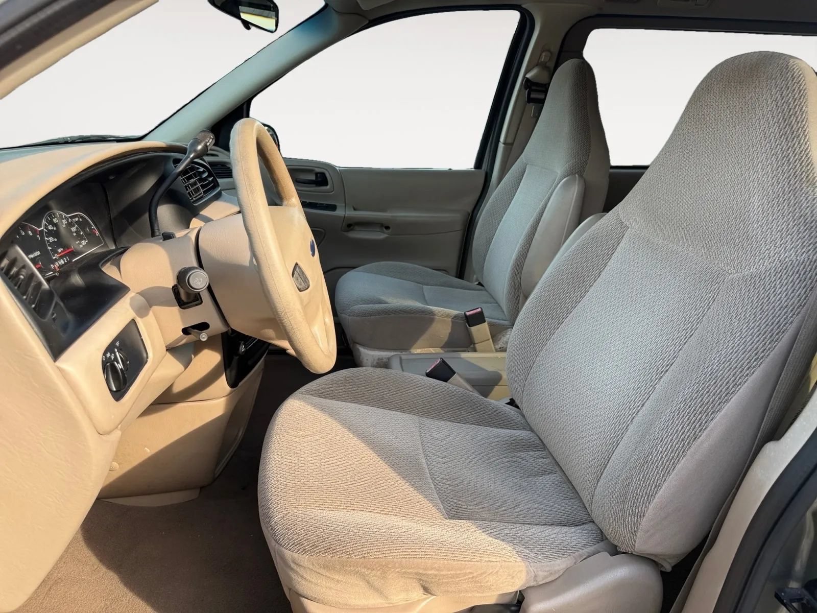 Used 2003 Ford Windstar LX FWD image 9