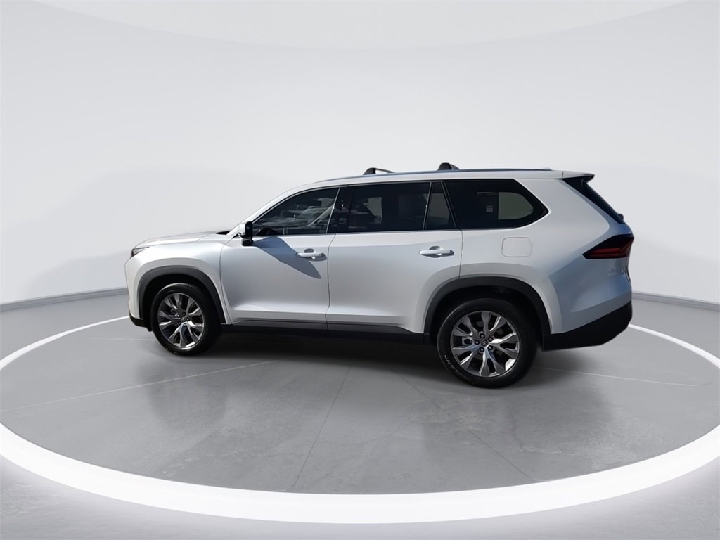Used 2025 Toyota Grand Highlander AWD image 6