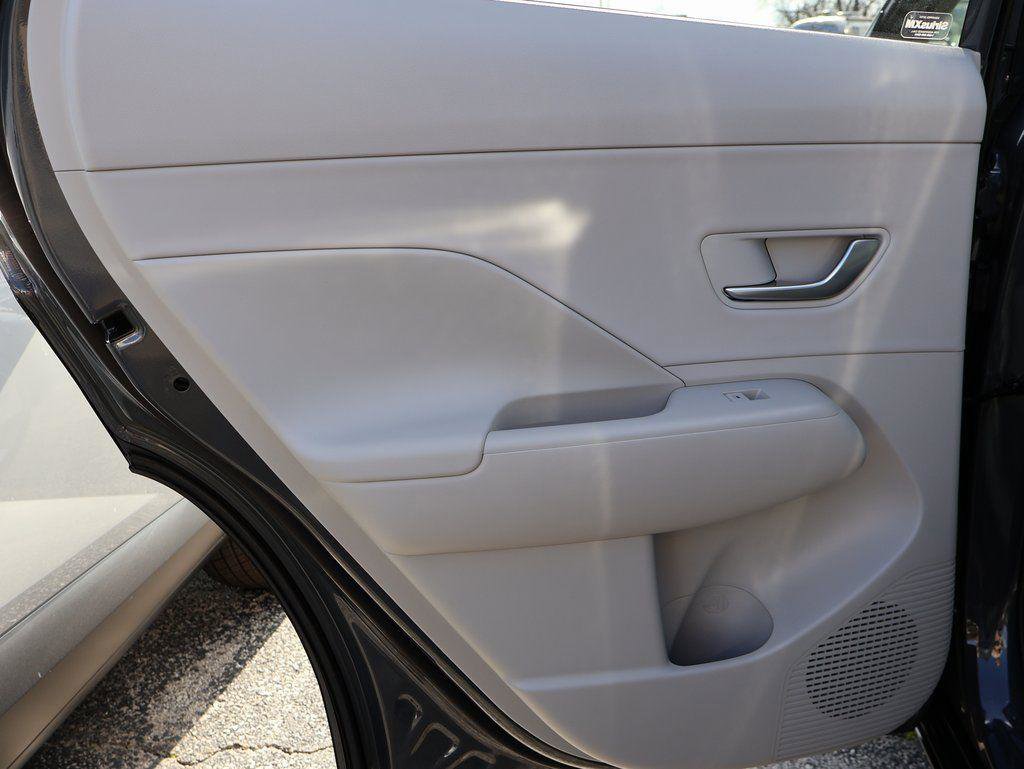 New 2026 Hyundai Kona Limited image 18