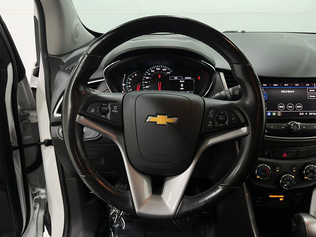 Used 2020 Chevrolet Trax LT w/ Driver Confidence Package image 21