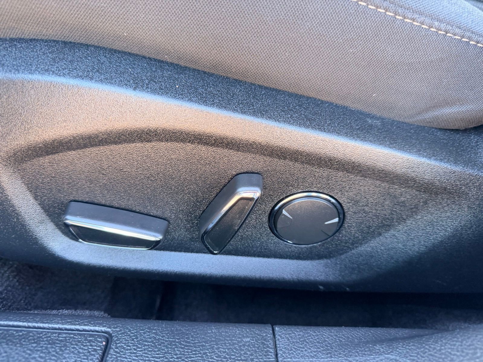 Used 2019 Ford Fusion SE image 19