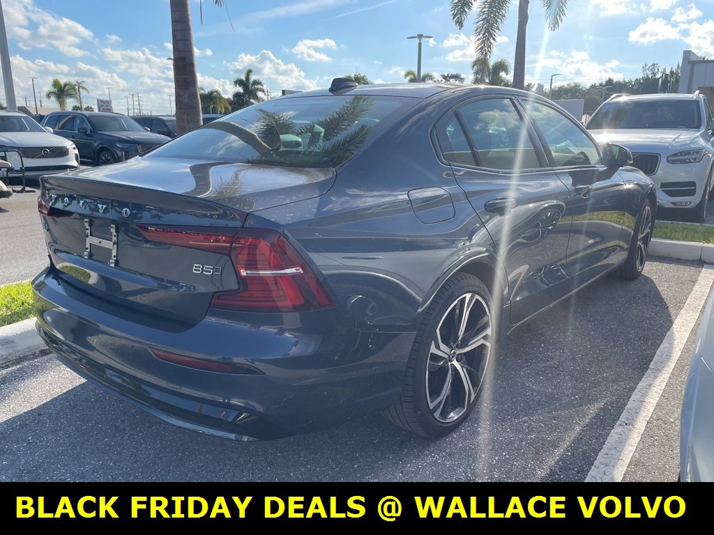 Used 2024 Volvo S60 B5 Core image 2