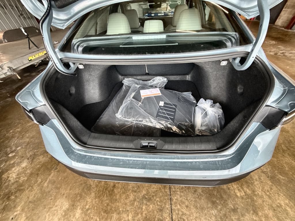 New 2026 Nissan Sentra SL w/ Floor Mat Package FWD image 21