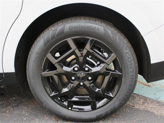 New 2025 Kia Carnival SX w/ SX Dark Edition Package FWD image 17
