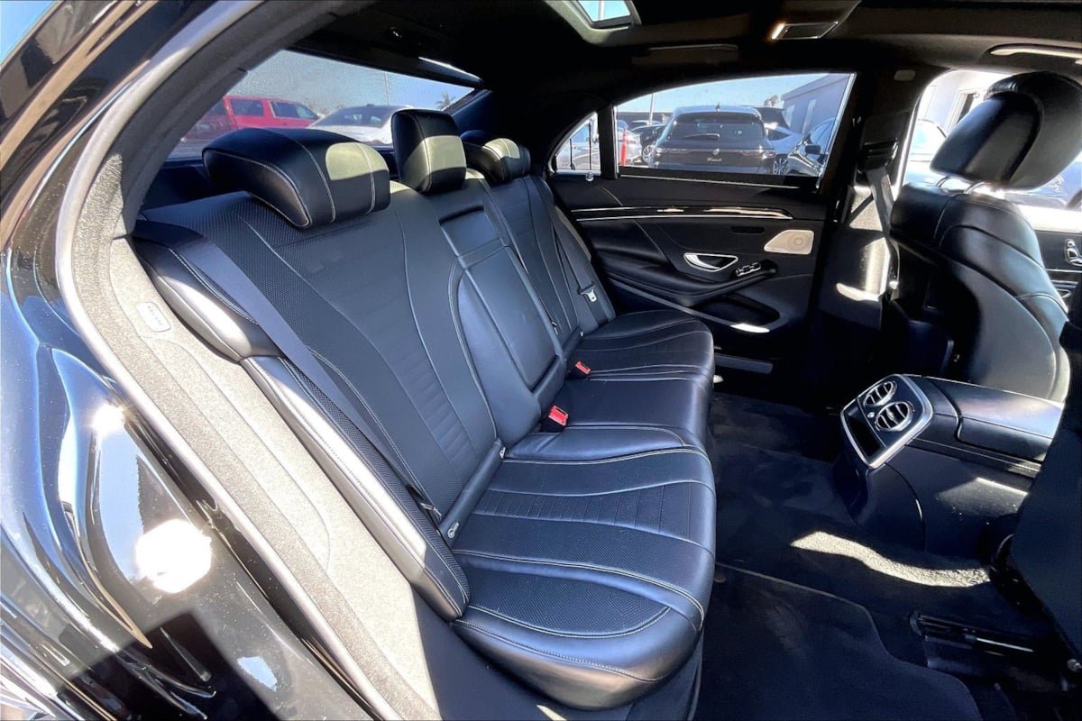 Used 2015 Mercedes-Benz S 550 Sedan image 25