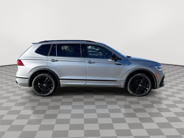 Used 2022 Volkswagen Tiguan SE R-Line AWD/4WD image 10