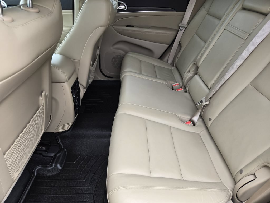 Used 2019 Jeep Grand Cherokee Limited AWD/4WD image 24