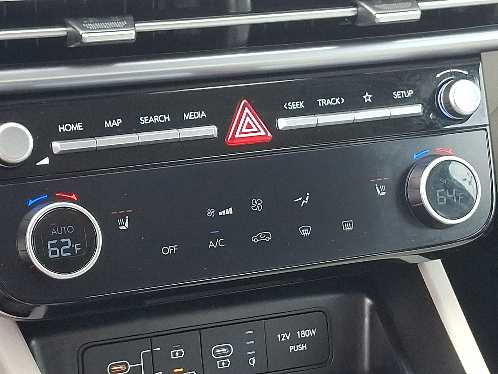 Certified 2025 Hyundai Tucson SEL AWD/4WD image 16