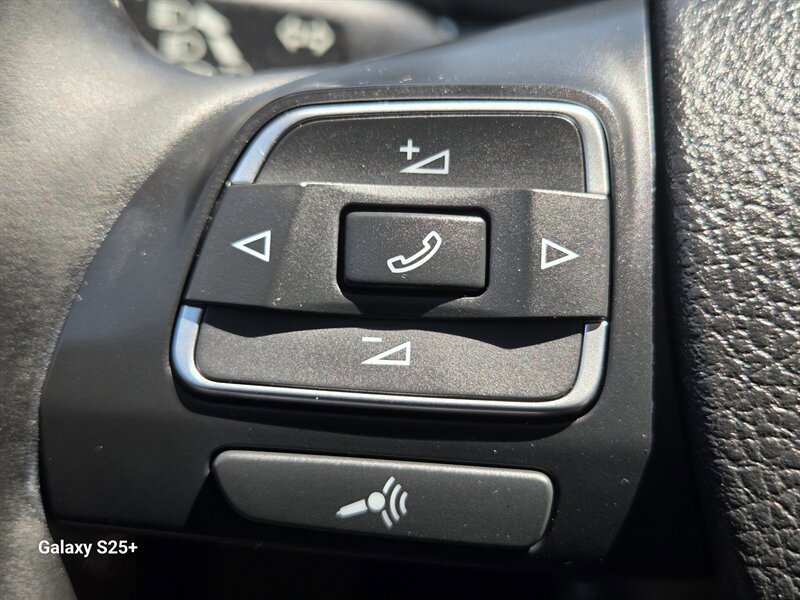 Used 2012 Volkswagen Jetta TDI FWD image 23