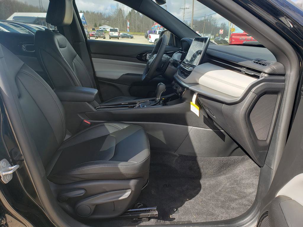 New 2026 Jeep Compass Limited image 16