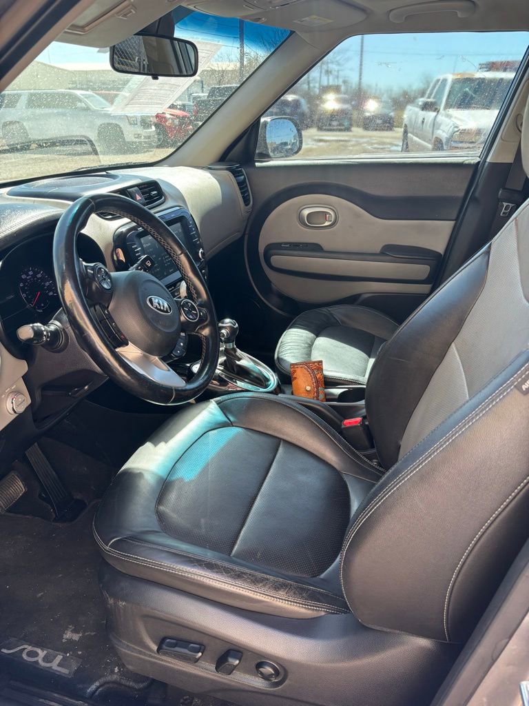 Used 2019 Kia Soul + w/ Primo Package image 12