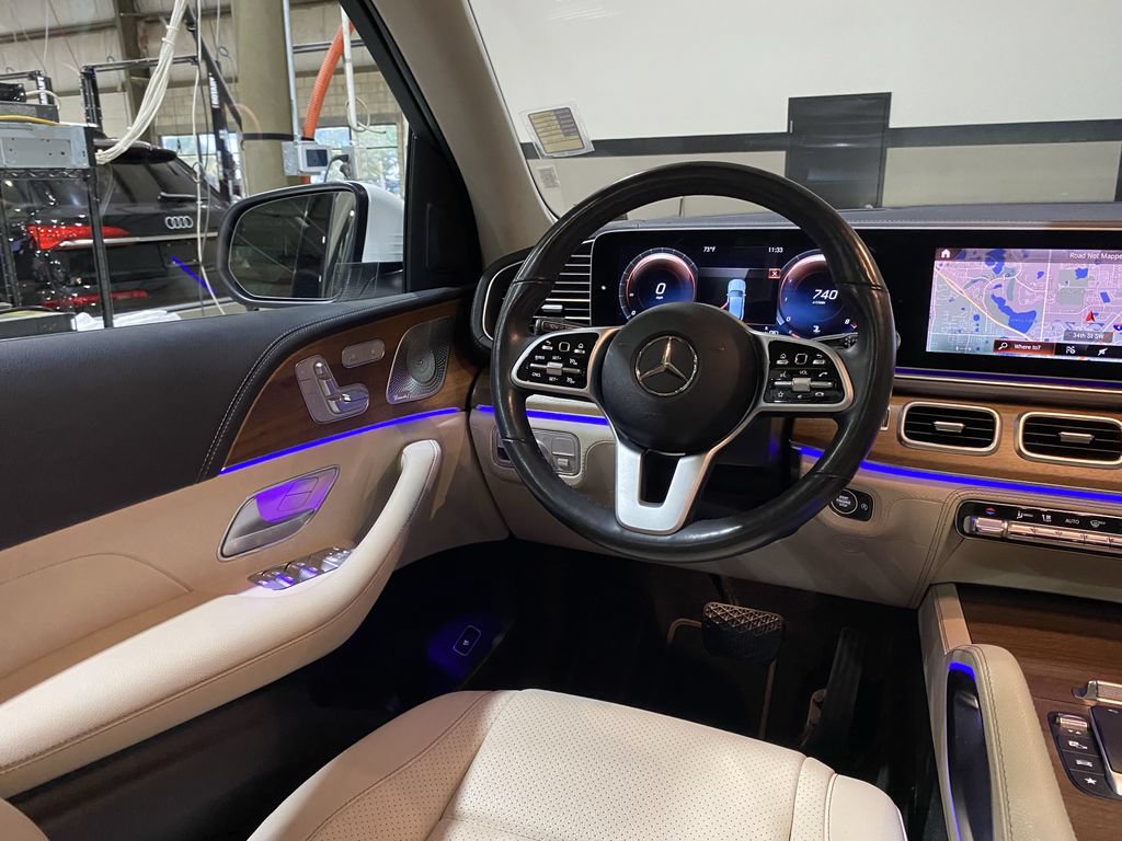 Used 2021 Mercedes-Benz GLE 350 4MATIC image 3
