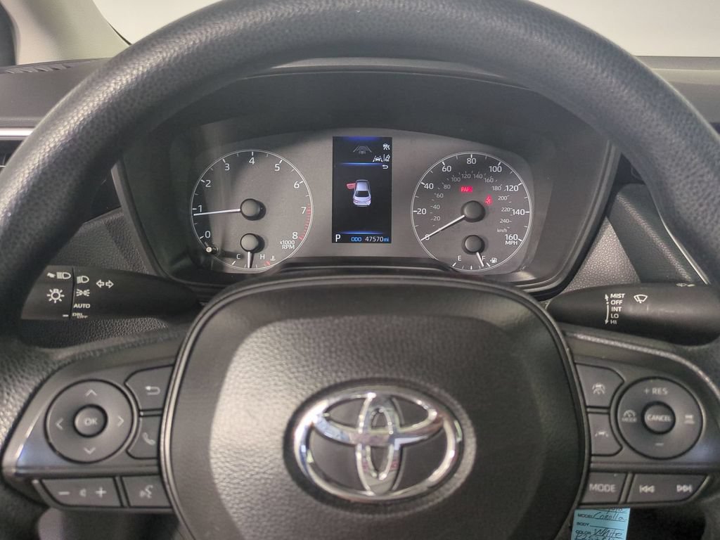 Used 2025 Toyota Corolla LE FWD image 42