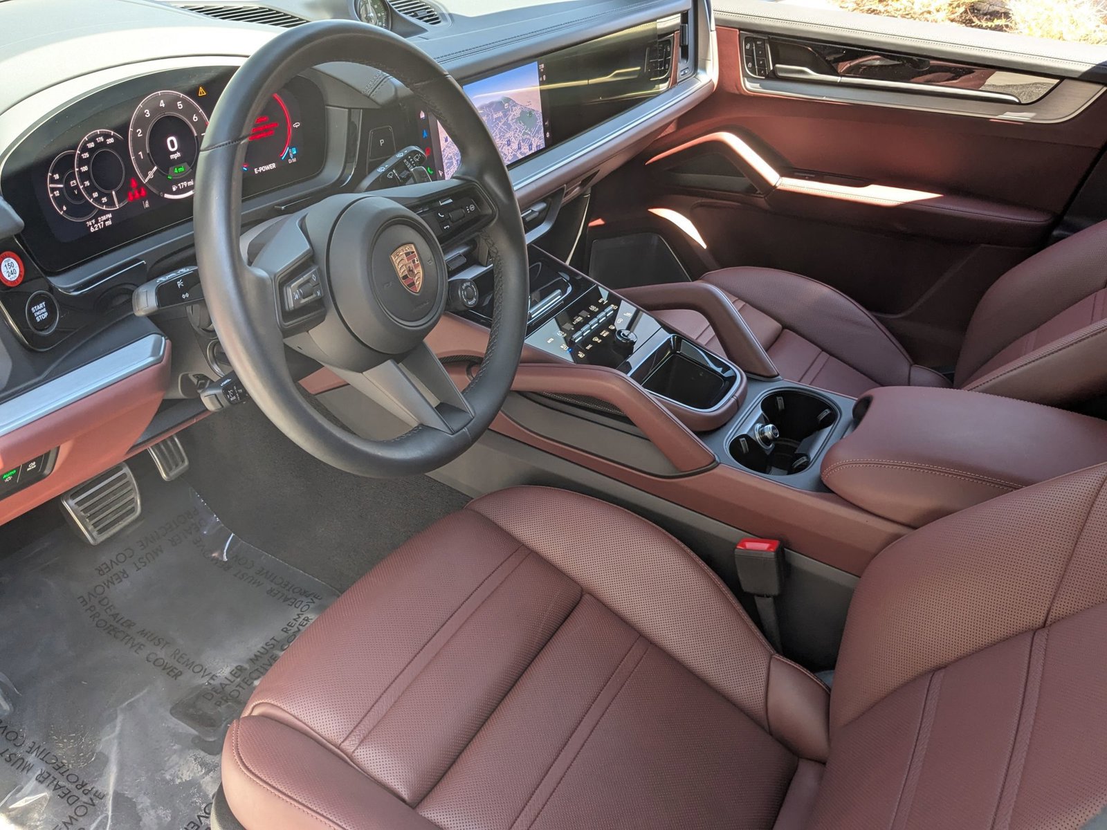 Certified 2026 Porsche Cayenne S AWD/4WD image 4