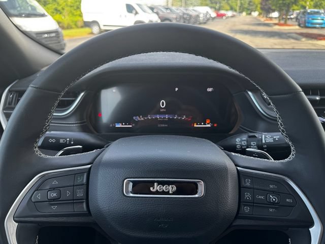Certified 2024 Jeep Grand Cherokee Laredo w/ Luxury Tech Group I AWD/4WD image 24