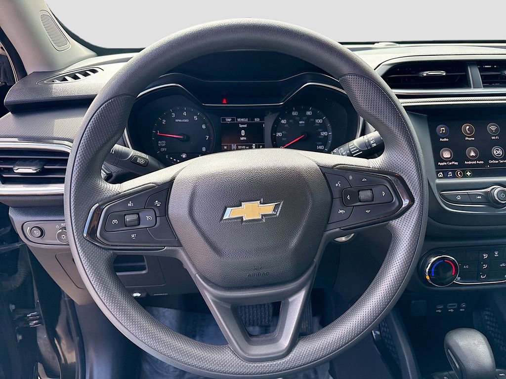 Used 2022 Chevrolet TrailBlazer LT w/ Driver Confidence Package image 11