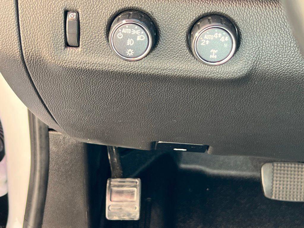 Used 2022 GMC Canyon AT4 image 33