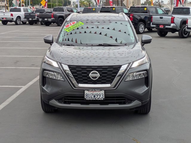 Used 2021 Nissan Rogue SV w/ Premium Package image 2