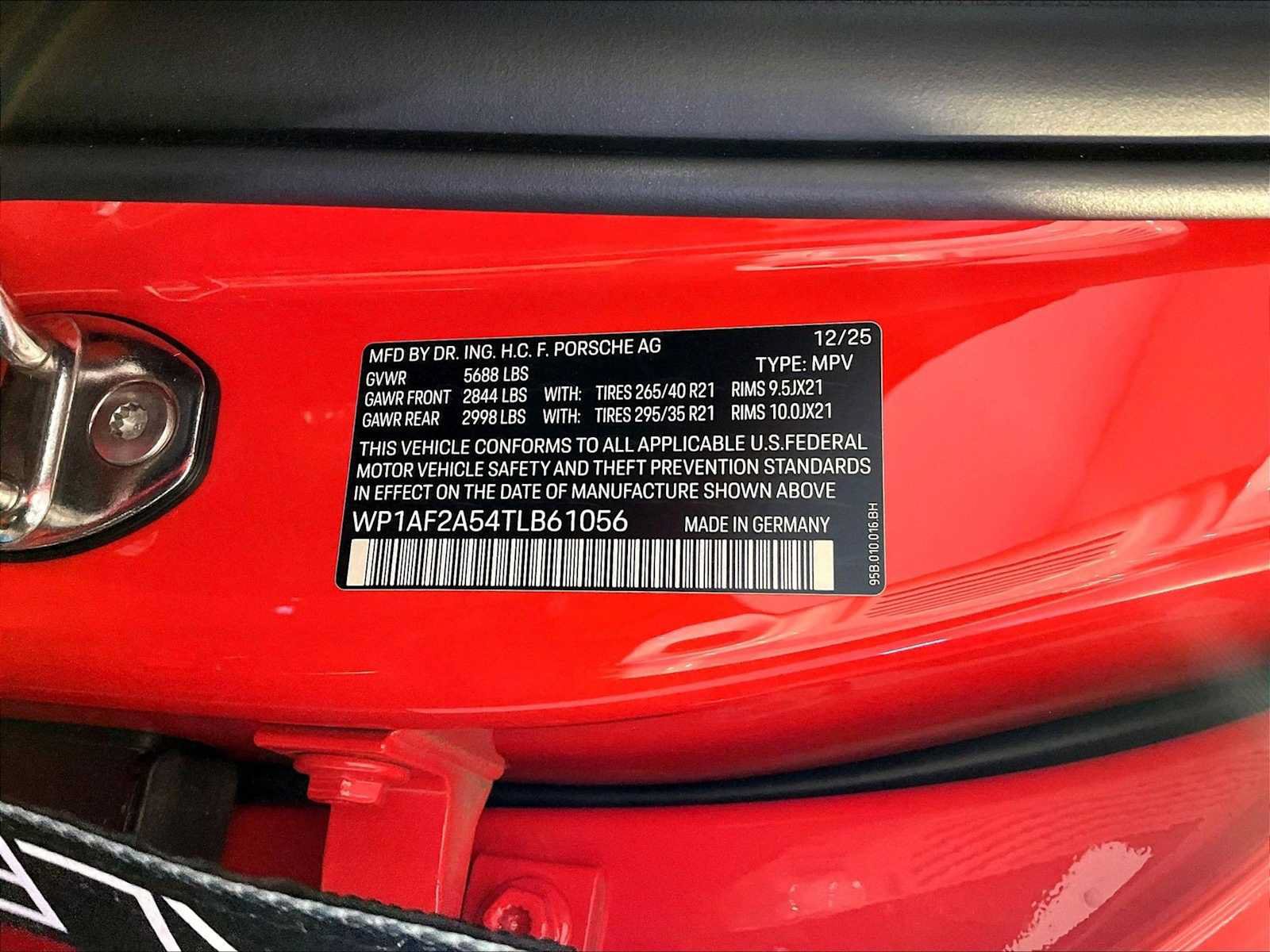 Certified 2026 Porsche Macan GTS AWD/4WD image 36