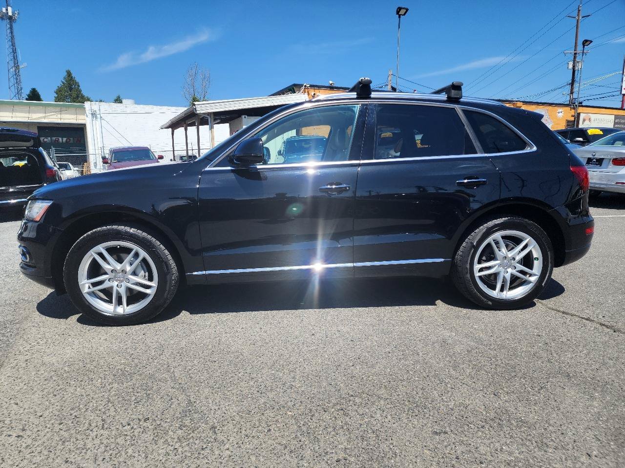 Used 2017 Audi Q5 2.0T Premium Plus w/ Technology Package AWD/4WD image 11