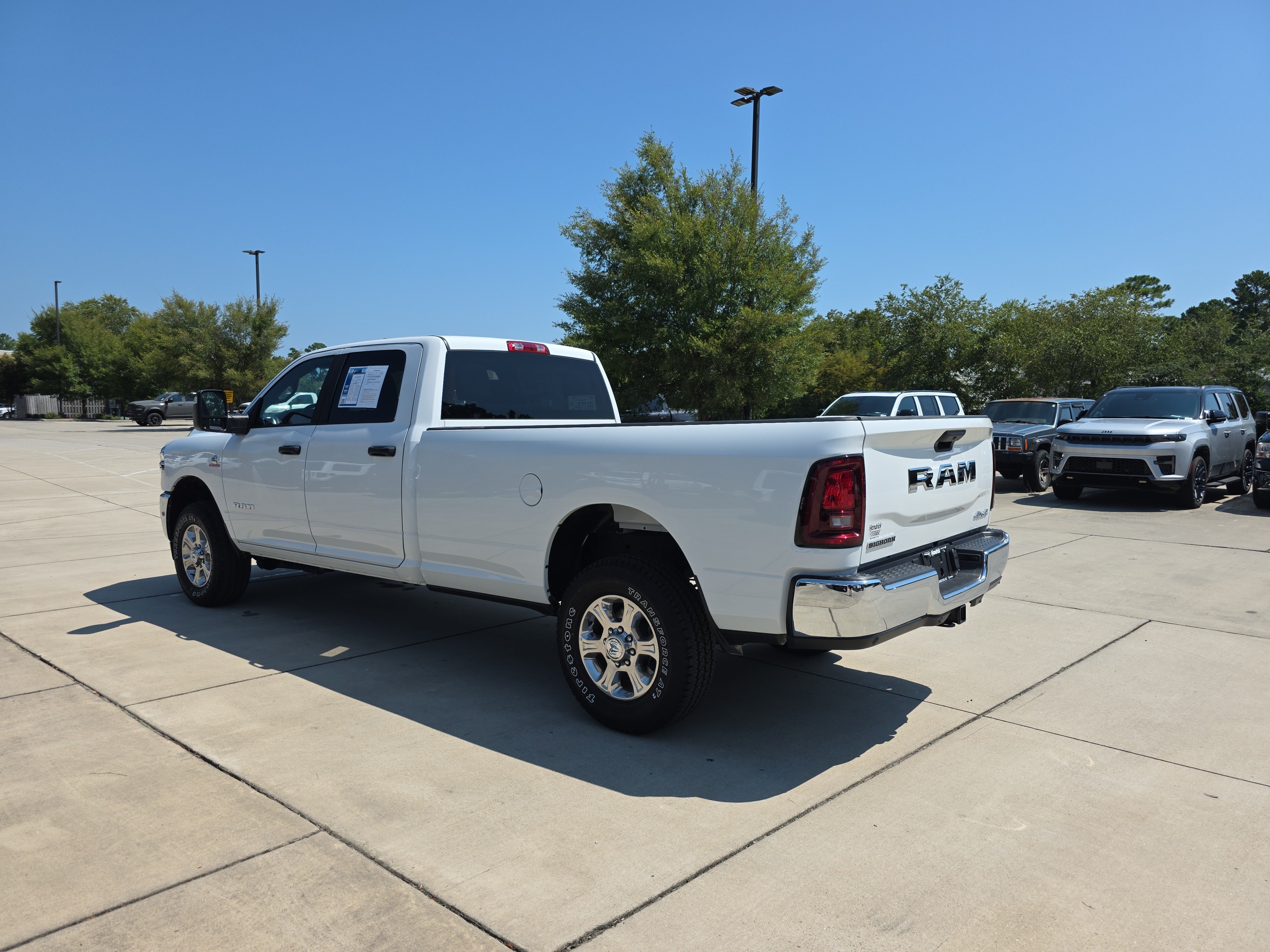 Used 2025 RAM 3500 Big Horn AWD/4WD image 7