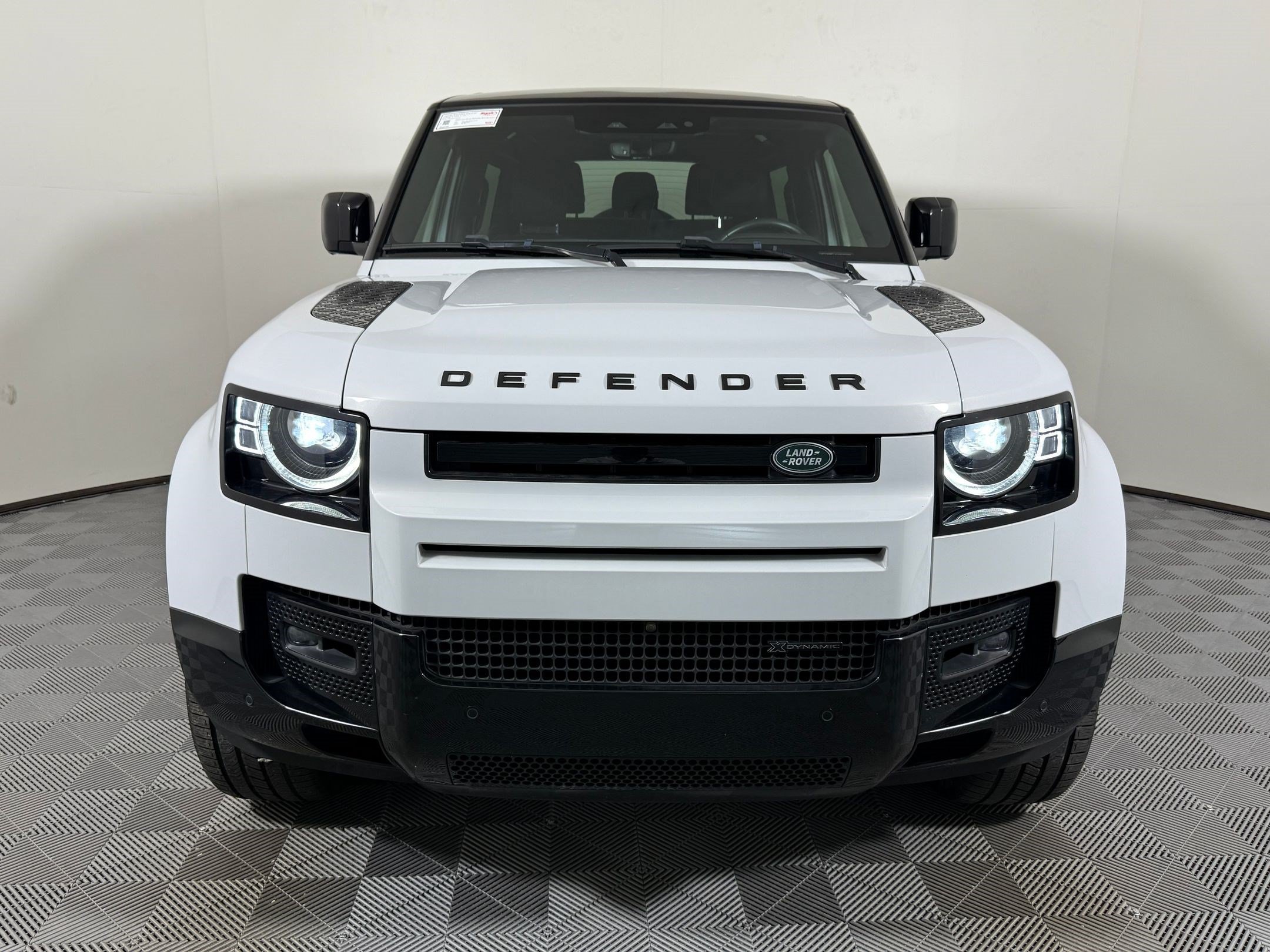 Used 2023 Land Rover Defender 90 X-Dynamic SE AWD/4WD image 6