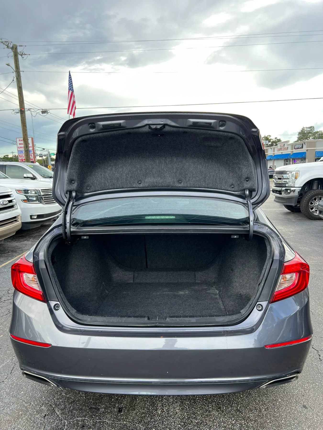 Used 2018 Honda Accord Sport image 17