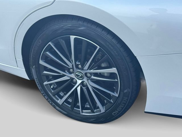 Used 2024 Lexus ES 350 w/ Premium Package FWD image 9